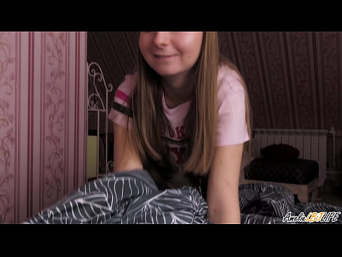 ❤️ Blondie duboko siše svoju drugu prijateljicu i dobiva spermu u usta ❤❌ Analni video na bs.rexporn-com.ru ️❤